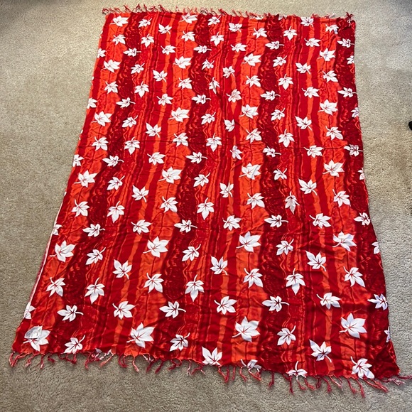 Unity Trading Sarong - Picture 2 of 4